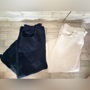 Gloria Vanderbilt Amanda Capris (2 pairs one white & one denim)